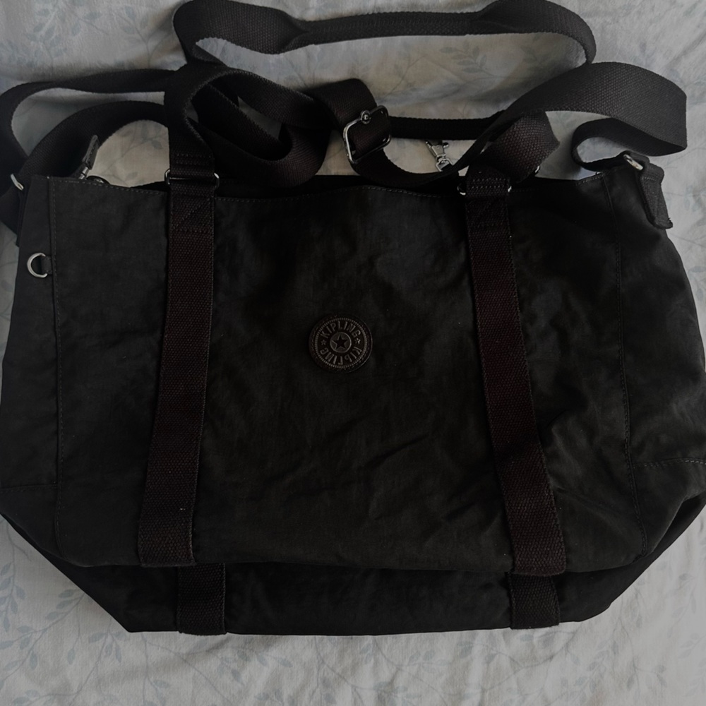Kipling weekender tote bag in perfect condition